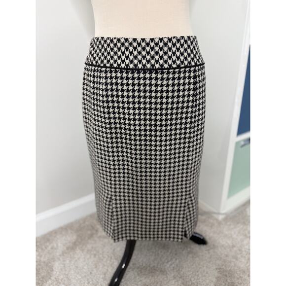 Alex Marie Women's Classic Houndstooth Black Plaid Pencil Wool Blend Skirt 4 - Picture 2 of 5
